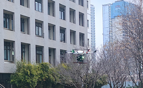 驱鸟无人机：垃圾处理场的生态守护者